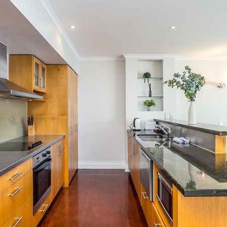 오클랜드 Beautiful Renovated 2 X Bdrm,Perfect Location 아파트 외부 사진
