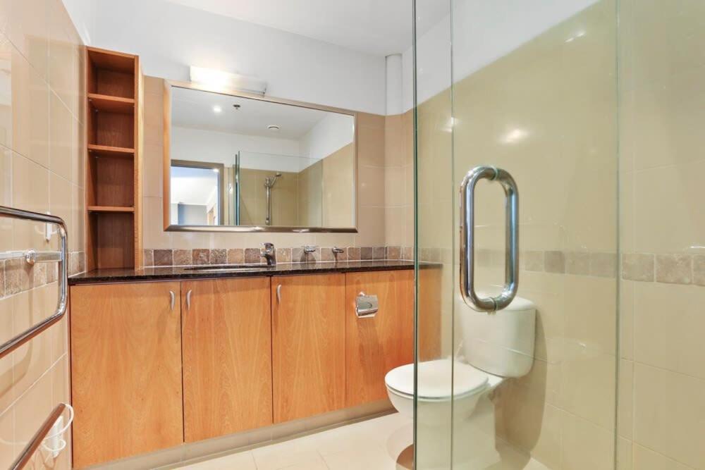 오클랜드 Beautiful Renovated 2 X Bdrm,Perfect Location 아파트 외부 사진